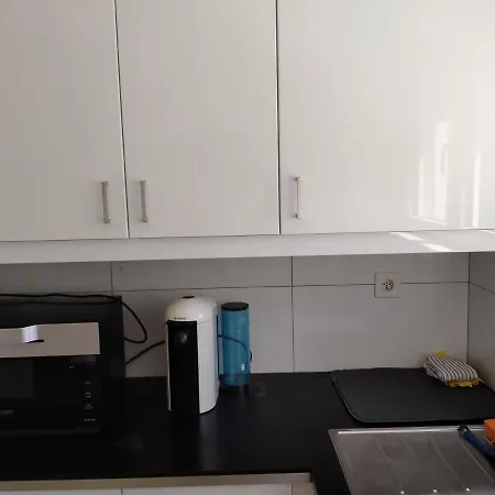 Studio, 4-7 Mins To Main Station By Train Bern